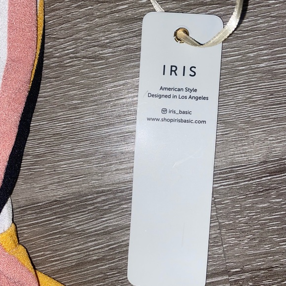 Short Backless romper - Picture 6 of 7